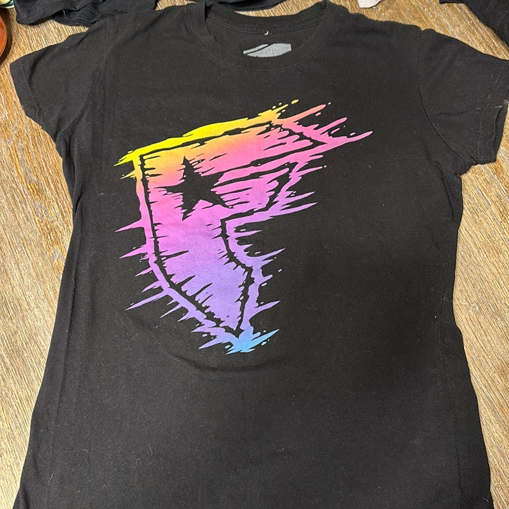 Women’s size small Famous shirt